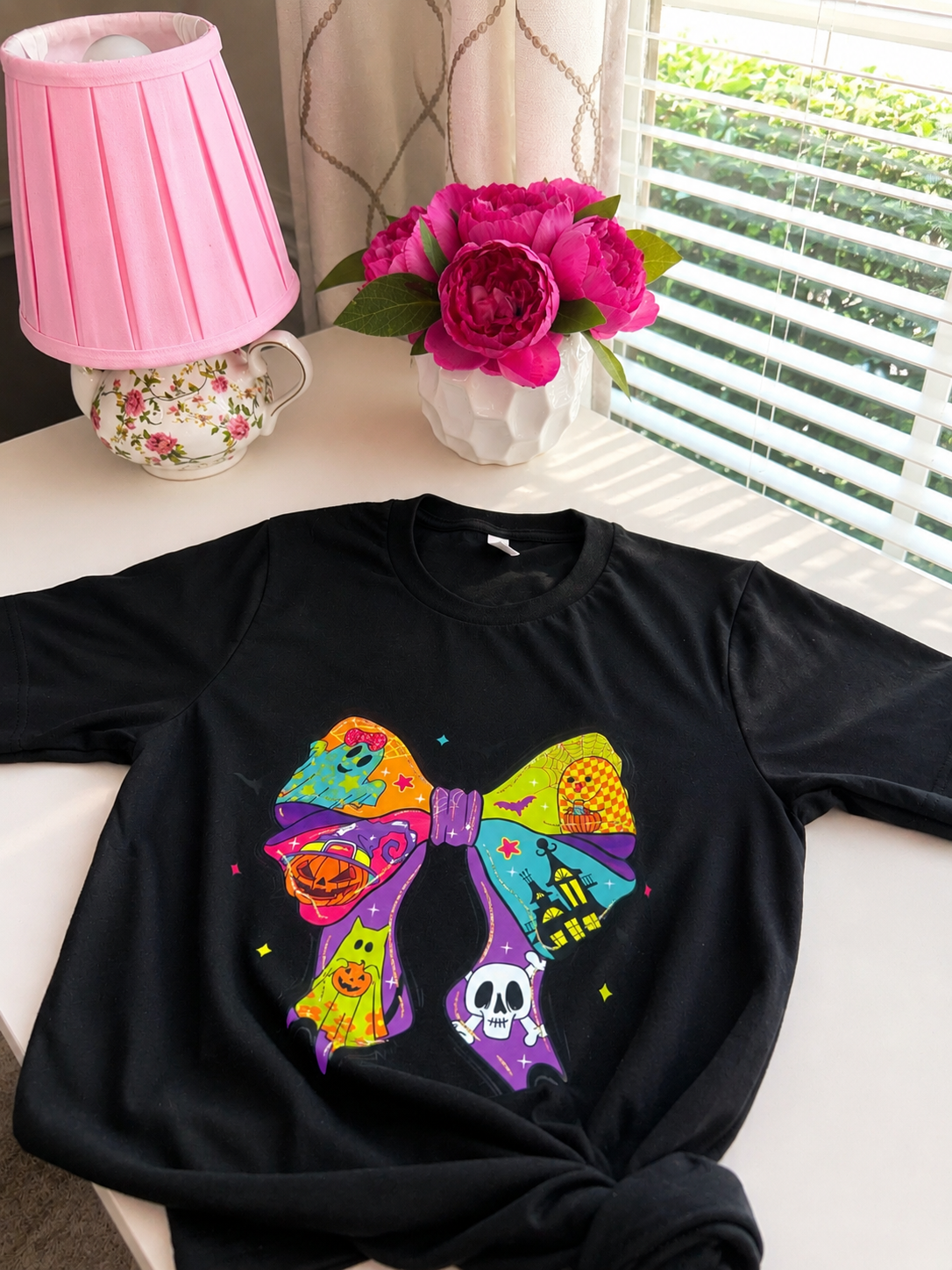 Halloween Cute Bow T-Shirt in Black