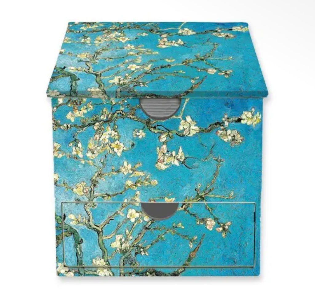 Vincent Van Gogh Almond
Blossom Gift Set